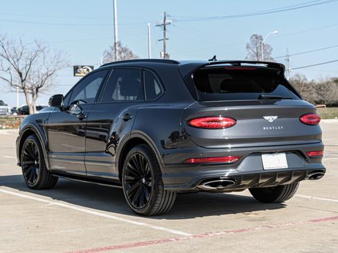 Used 2021 Bentley Bentayga Speed image 11