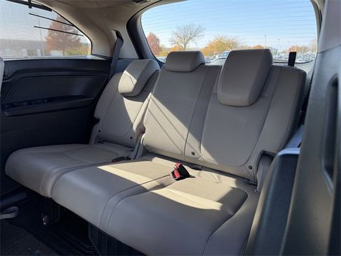 Used 2023 Honda Odyssey Touring image 29