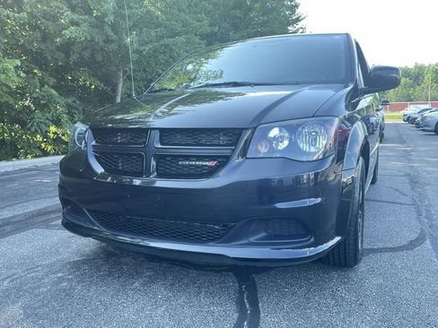Used 2016 Dodge Grand Caravan SE FWD image 29