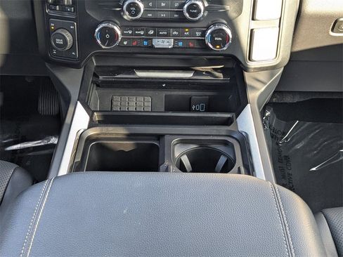 Used 2024 Ford F250 Lariat w/ Chrome Package image 20