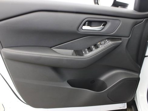 New 2026 Nissan Rogue SV image 15