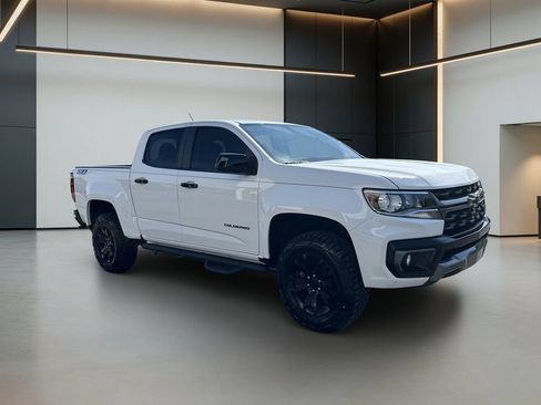 Used 2022 Chevrolet Colorado Z71 AWD/4WD image 8