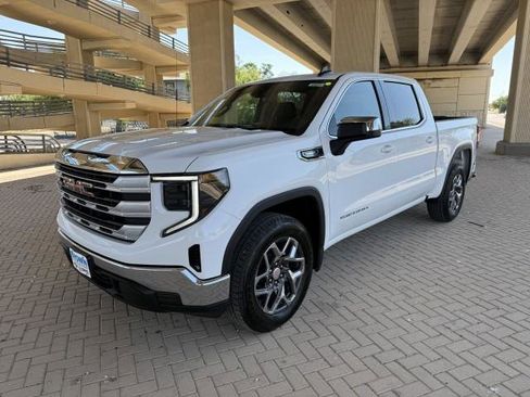 New 2026 GMC Sierra 1500 SLE image 4