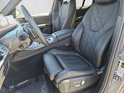 Used 2024 BMW X5 xDrive40i w/ Premium Package AWD/4WD image 16