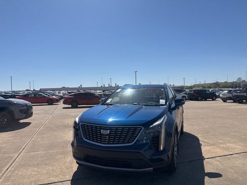 Used 2019 Cadillac XT4 Premium Luxury image 6