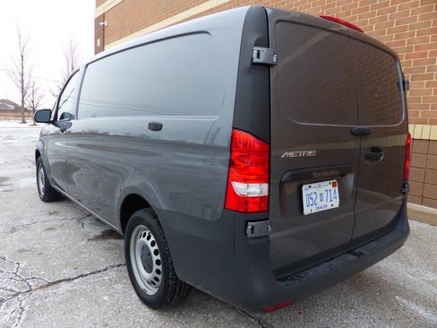 Used 2020 Mercedes-Benz Metris image 5