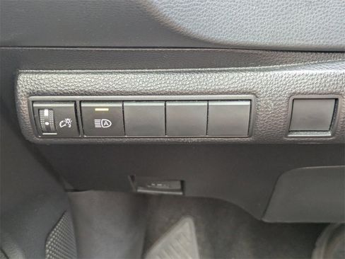 Used 2023 Toyota Corolla LE image 24