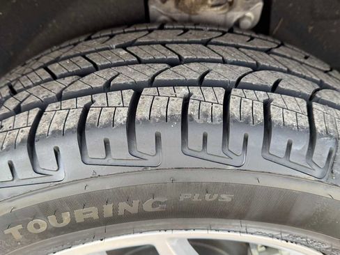 Used 2023 Ford Edge SEL image 30