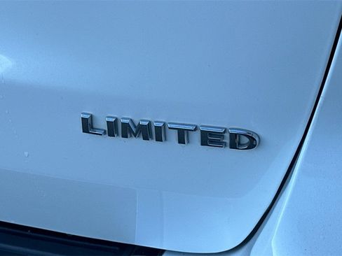 Used 2021 Jeep Grand Cherokee Limited w/ Luxury Group II image 26