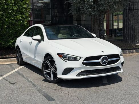 Used 2023 Mercedes-Benz CLA 250 w/ Premium Package image 8
