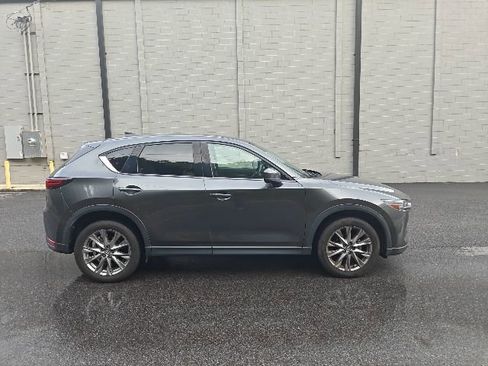 Used 2021 MAZDA CX-5 Grand Touring FWD image 2