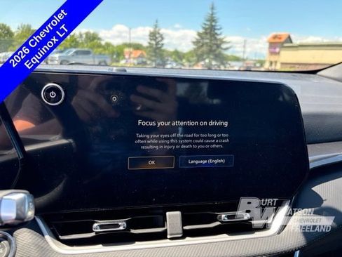 New 2026 Chevrolet Equinox LT w/ Convenience Package II AWD/4WD image 17