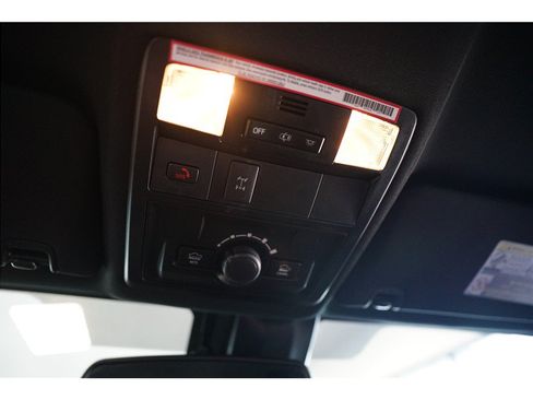 Used 2023 Toyota Tacoma TRD Off-Road w/ Technology Package AWD/4WD image 24