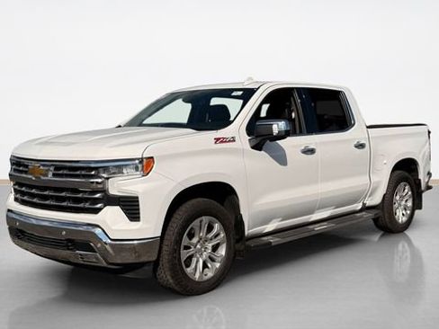 Used 2024 Chevrolet Silverado 1500 LTZ AWD/4WD image 5