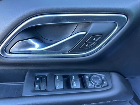 Used 2021 Chevrolet Tahoe Z71 w/ Z71 Off-Road Package image 33