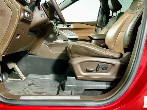 Used 2021 Ford Explorer King Ranch w/ Premium Technology Package image 20