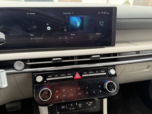 Used 2025 Hyundai Tucson Limited image 9