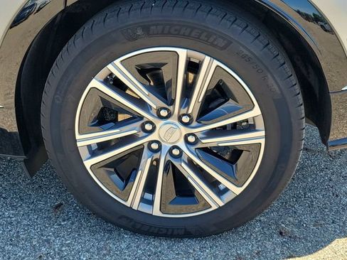 Certified 2024 Cadillac Lyriq Luxury AWD/4WD image 5
