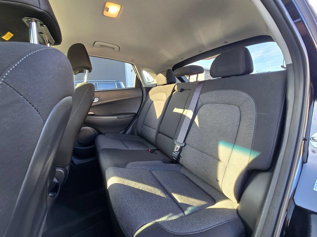 Used 2023 Hyundai Kona SE FWD image 15