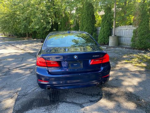 Used 2019 BMW 530i xDrive w/ Convenience Package AWD/4WD image 4