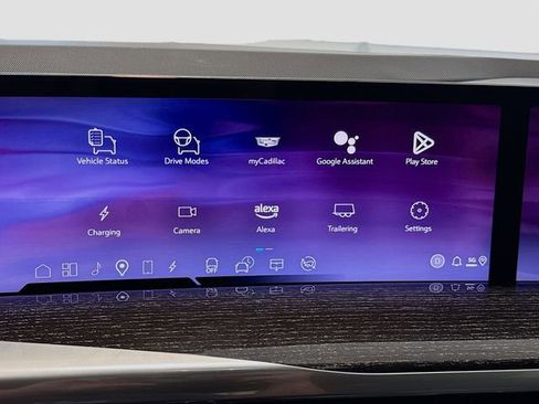 Used 2025 Cadillac Escalade IQ Luxury 1 image 14