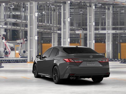 New 2026 Toyota Camry SE image 7