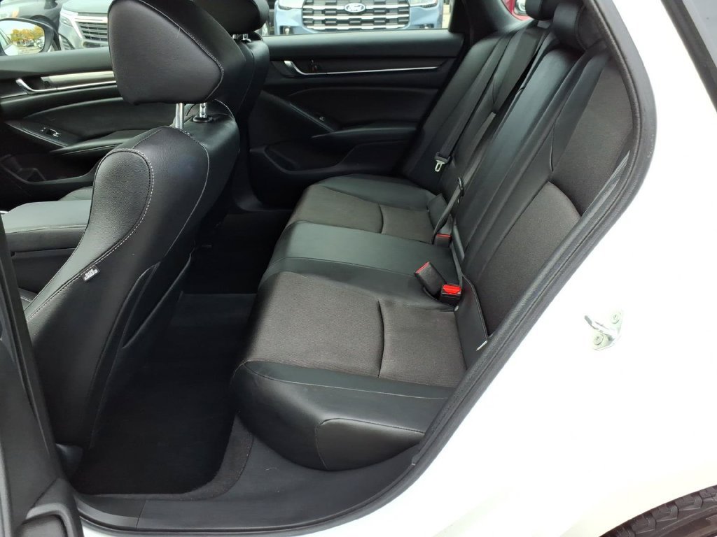 Used 2022 Honda Accord Sport image 12