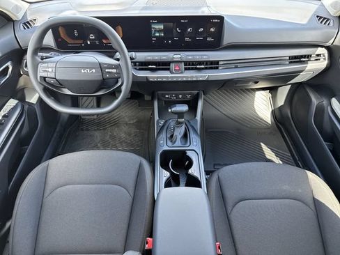 New 2026 Kia K4 FWD image 15