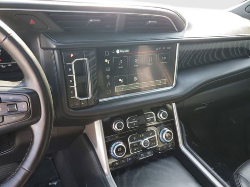 Used 2023 GMC Yukon Denali RWD image 28