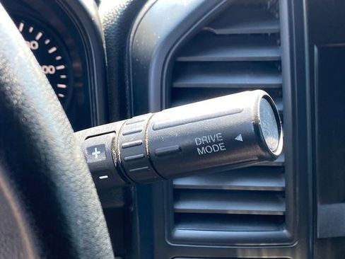 Used 2018 Ford F150 XL w/ Equipment Group 101A Mid AWD/4WD image 12