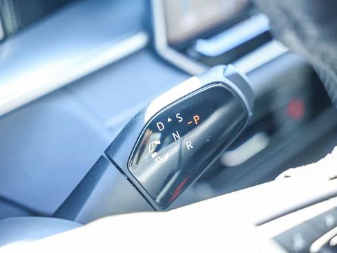 New 2026 Volkswagen Tiguan SE R-Line image 34