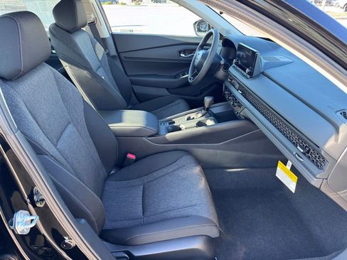 New 2025 Honda Accord SE image 28