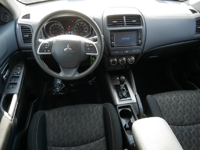 Used 2025 Mitsubishi Outlander Sport ES AWD/4WD image 13