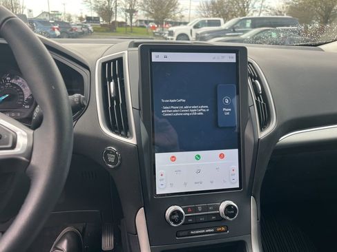 Used 2022 Ford Edge SEL w/ Sport Appearance Package image 8