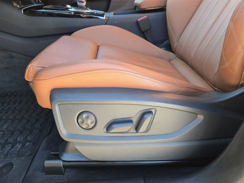 Certified 2024 Audi Q5 e Premium image 17