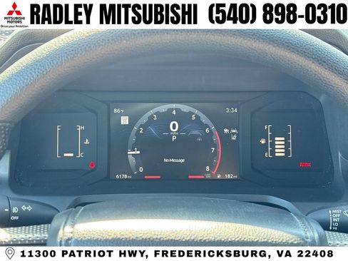 Used 2025 Toyota Tacoma SR5 AWD/4WD image 7