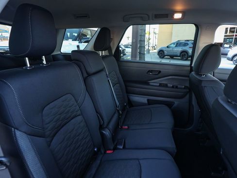 New 2026 Nissan Pathfinder SV image 18