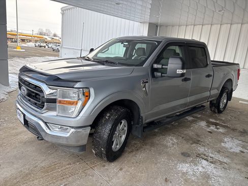 Used 2022 Ford F150 XLT w/ Trailer Tow Package image 3