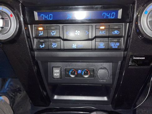 Used 2019 Toyota 4Runner Limited image 14