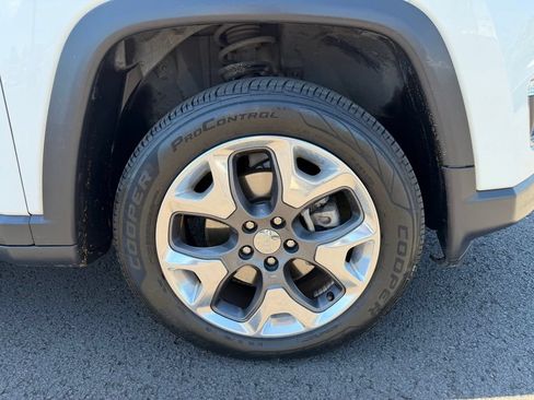 Used 2020 Jeep Compass Limited AWD/4WD image 10
