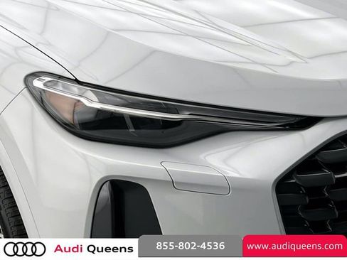 Used 2025 Audi Q5 Premium Plus w/ Premium Plus AWD/4WD image 9