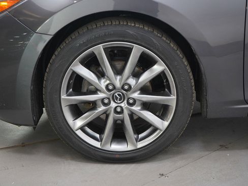 Used 2018 MAZDA MAZDA3 Grand Touring w/ Premium Equipment Package image 26