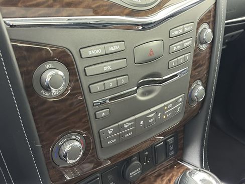 Used 2018 Nissan Armada SL w/ Moonroof Package image 21