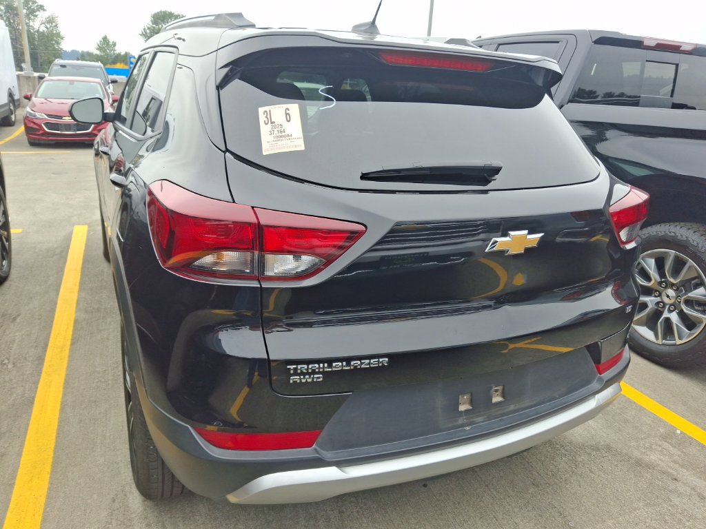 Certified 2025 Chevrolet TrailBlazer LT AWD/4WD image 7