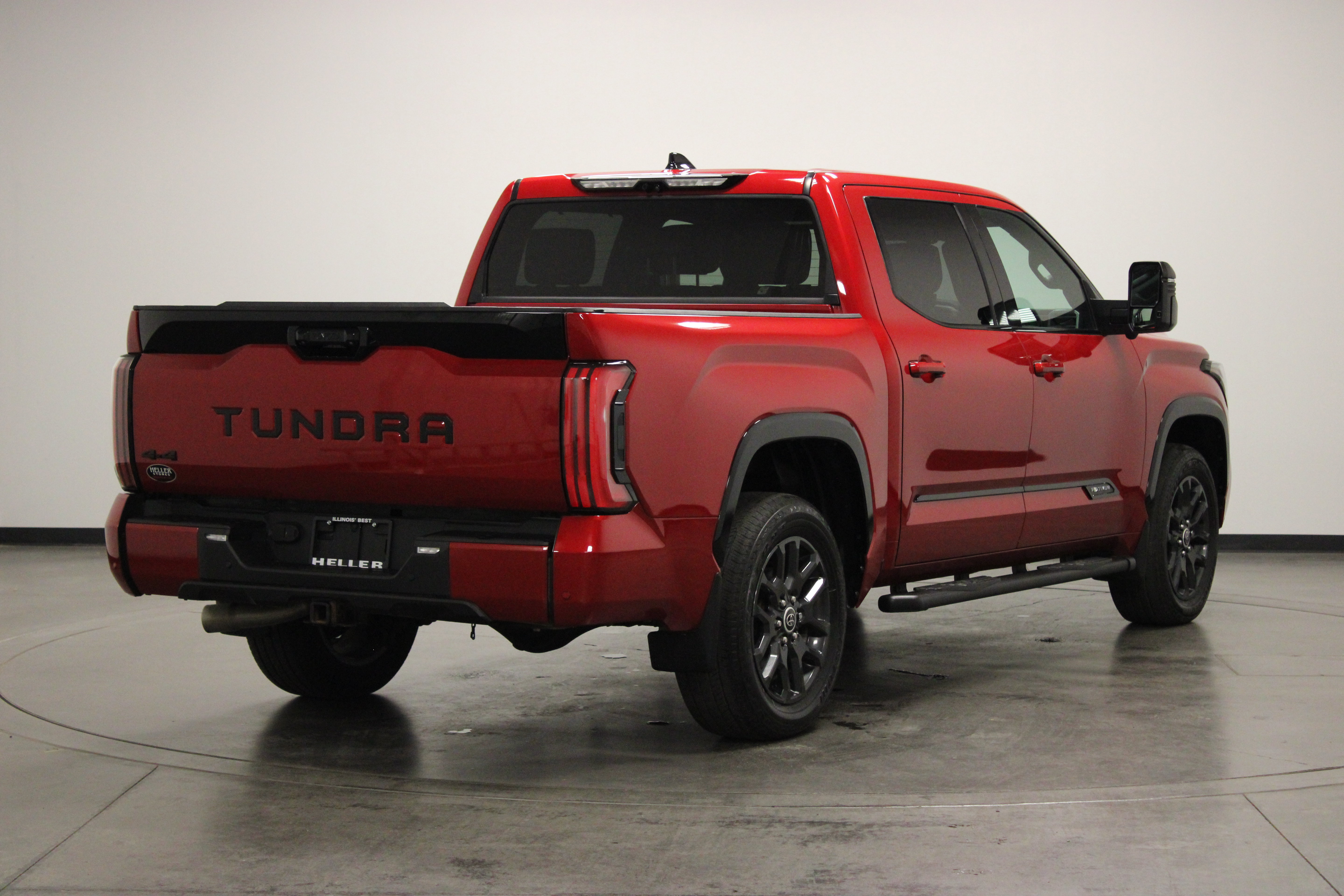 Used 2023 Toyota Tundra Platinum AWD/4WD image 8