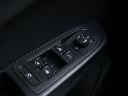 New 2026 Volkswagen Taos SE AWD/4WD image 17