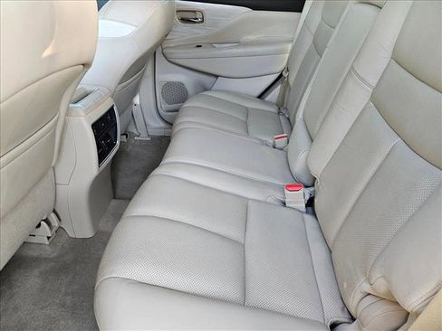 Used 2015 Nissan Murano Platinum FWD image 19