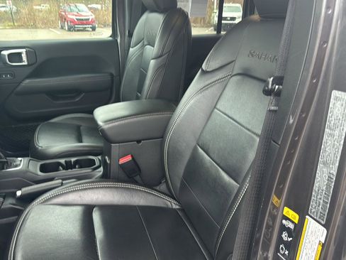 Used 2023 Jeep Wrangler Sahara w/ Cold Weather Group image 13