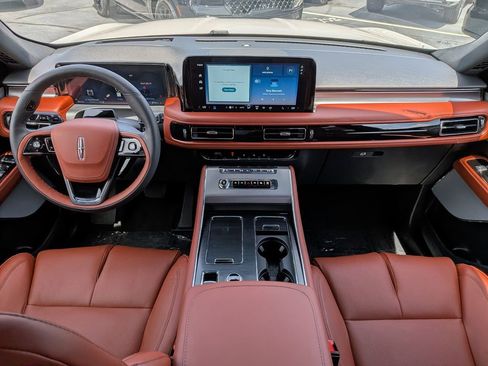 New 2026 Lincoln Aviator Reserve AWD/4WD image 17
