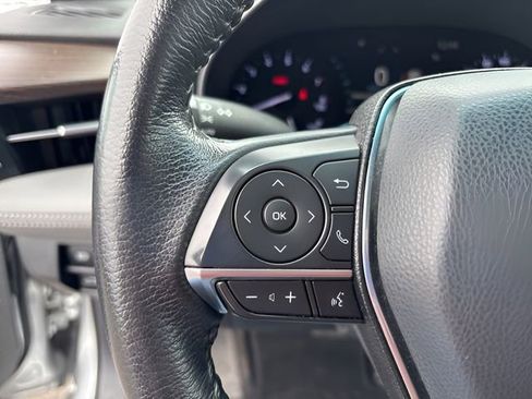 Used 2021 Toyota Avalon XLE image 21